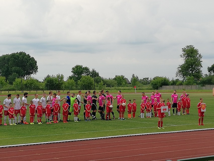 Piłka nożna: LKS Dobryszyce awansuje do A klasy