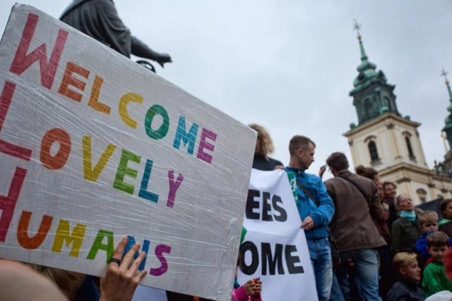 Warszawa przeciw rasizmowi. Duża manifestacja na placu Defilad