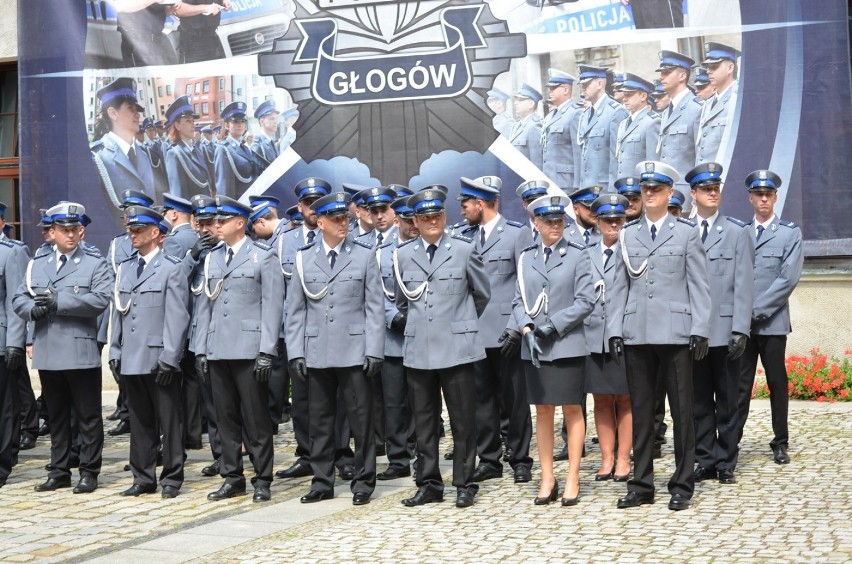 Obchody święta policji na zamkowym dziedzińcu w Głogowie (FOTO)
