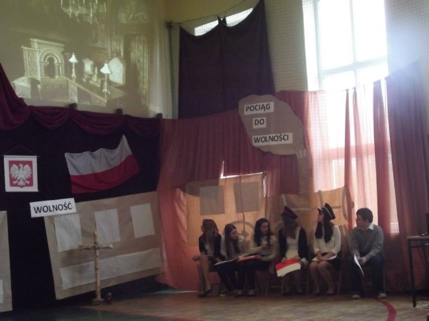 Szkoła w Niezdowie uczciła Święto Niepodległości (ZDJĘCIA)