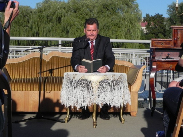 Starosta Ostrowiecki, Zdzisław Kałamaga podczas ubiegłorocznego Narodowego Czytania Fredry.