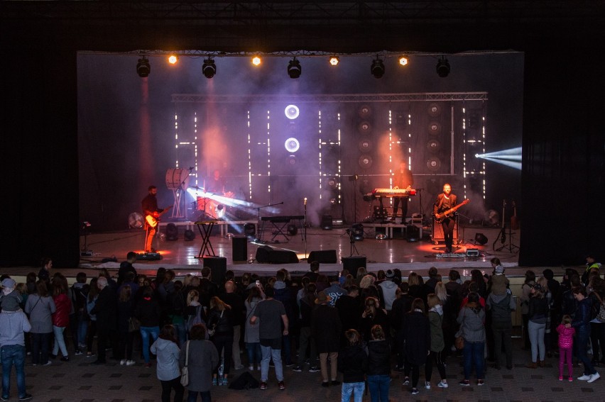 Wolska Jesień Kultury - Zespół LemON zagrał w Amfiteatrze...