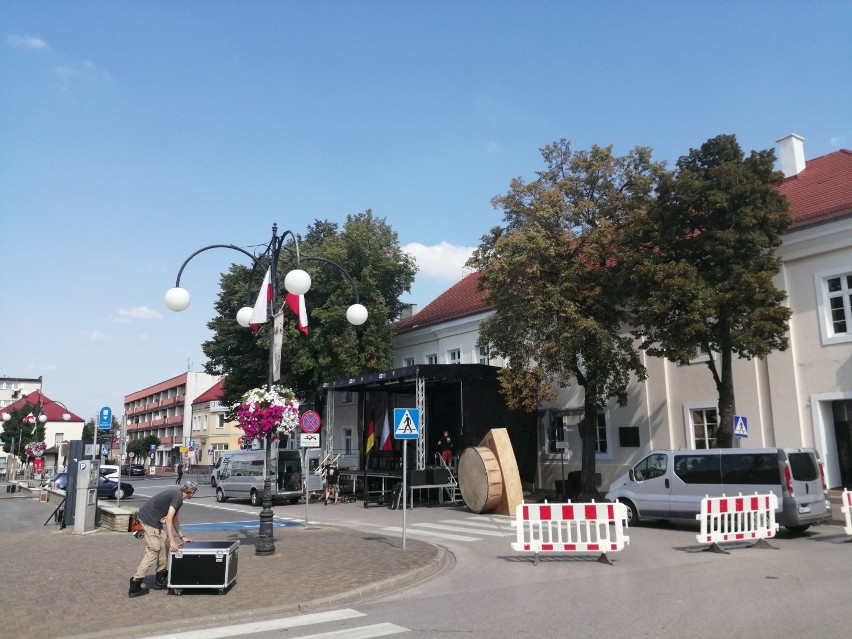 Utrudnienia w centrum Wielunia w związku z obchodami wojennymi [FOTO]