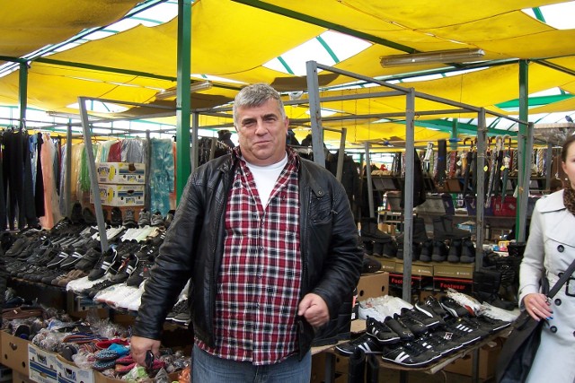 Administrator targowiska, Wojciech Pawlak zapewnia, że kupcy nie widzą dla siebie innego miejsca