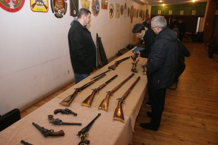 Wystawa broni palnej odbyła się w Kaliszu