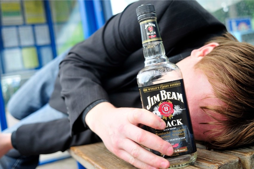 Skutki picia alkoholu bez umiaru:

- Nieobecność lub słabe...