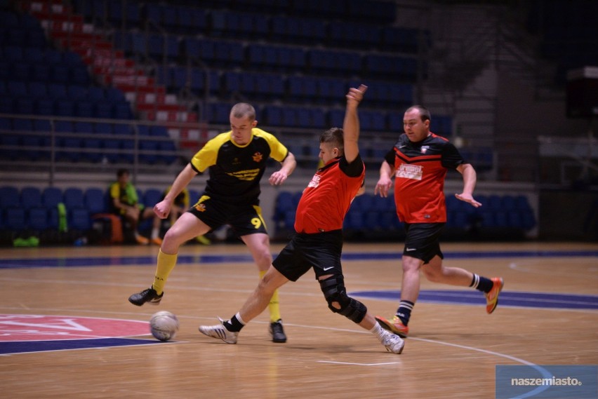 Wyniki 7. kolejki III edycji Włocławskiej Ligi Futsalu. Zdjęcia z meczu TSR  Kujawy – Drumet 3:2 [wideo]