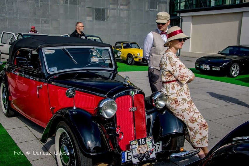 Wałbrzych: VII Wałbrzyski Międzynarodowy Rajd Pojazdów Zabytkowych [ZDJĘCIA]