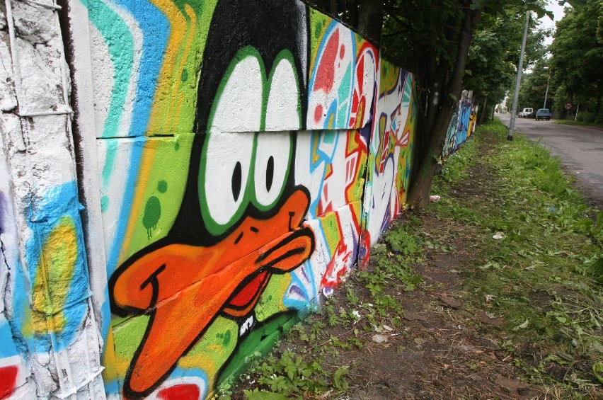W Nowym Porcie powstało graffiti o powierzchni ponad 260 m kw. [ZDJĘCIA]