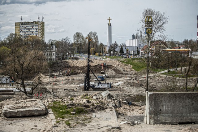 Trwają prace przy budowie nowego wiaduktu w ciągu al. Monte Cassino w Koszalinie.