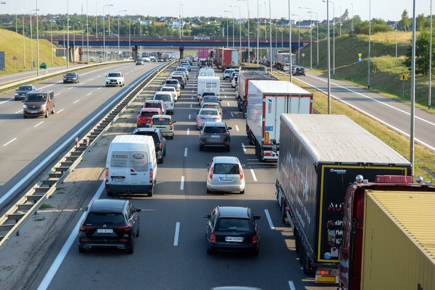 Obwodnica Trójmiasta sparaliżowana, kierowców czekają korki. 12.08.2022 Zdjęcia