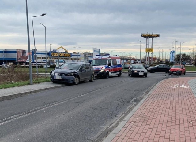 Wypadek na ul. Wiejskiej w Opolu.