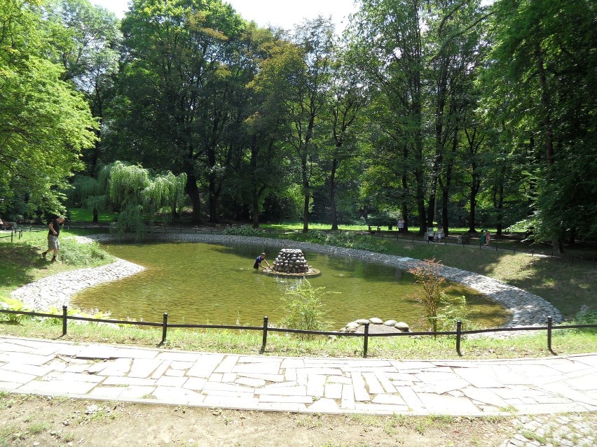 Fontanna w Tarnowskich Górach w parku miejskim