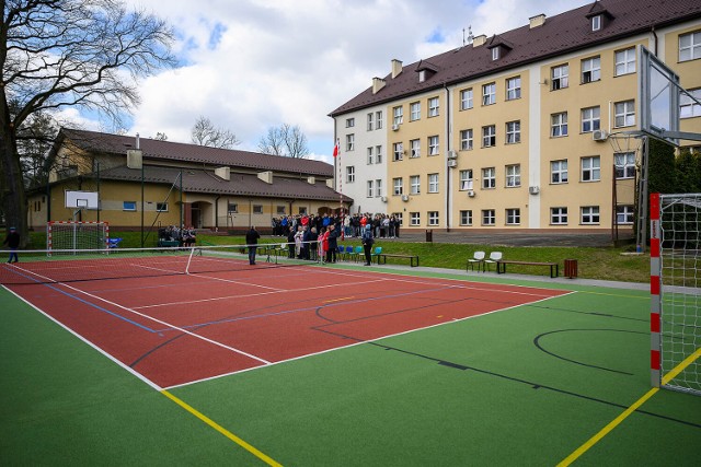 Nowe boisko powstało w sąsiedztwie budynku CKUiZ w Tuchowie