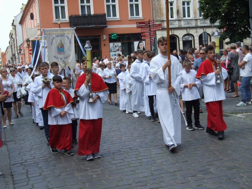 Procesja Bożego Ciała przeszła ulicami centrum Chełmna.