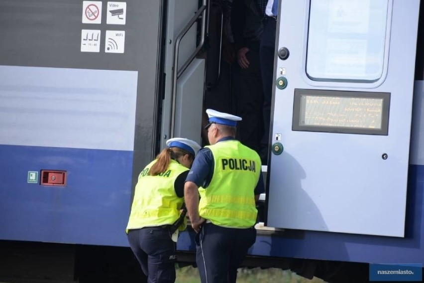 Maszynista pociągu usłyszał zarzuty po tragedii w Lubieniu Kujawskim. Zginęła matka z dwójką dzieci