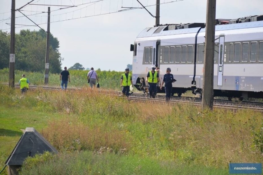 Maszynista pociągu usłyszał zarzuty po tragedii w Lubieniu Kujawskim. Zginęła matka z dwójką dzieci
