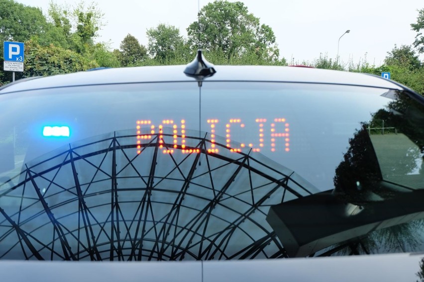 Policja Konstancin-Jeziorna: Wspiął się na słup tamy...