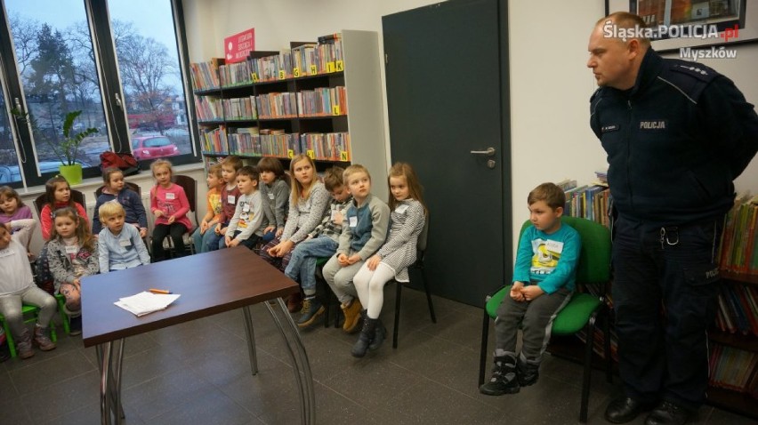 Myszków: Policja odwiedziła przedszkolaków z Poraja [ZDJĘCIA]