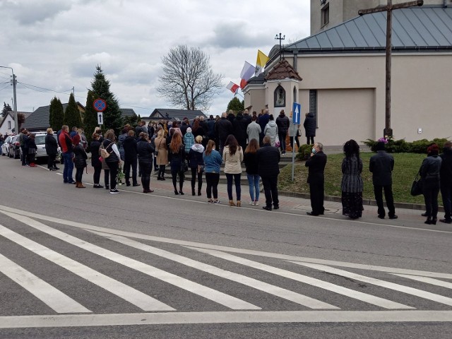 We wtorek, 13 kwietnia, odbył się pogrzeb 12-letniej Mai. Dziewczynka 1 kwietnia została przygnieciona przez drzewo w parku w Skępem.