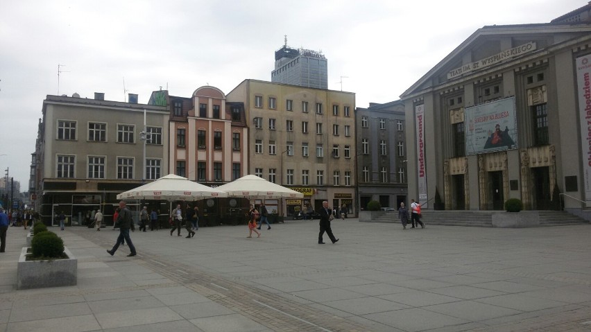 Nowy Rynek w Katowicach i pierwszy ogródek gastronomiczny w...