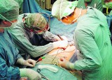Klinika Kardiochirurgii w Gdańsku musi ograniczyć operacje serca - co będzie z pacjentami?