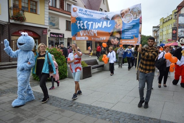 Gmina Miasto Lębork oraz Stowarzyszenie EDUQ w Lęborku zapraszają do udziału w zaplanowanym na 8, 9 i 10 września Festiwalu Ulicznym.