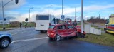 Wypadek na obwodnicy Człuchowa - samochód osobowy zderzył się z autobusem