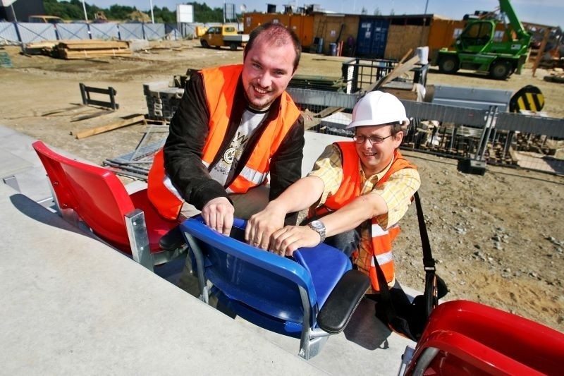 Stadion na Maślicach będzie miał około 43000 miejsc. Przetestowaliśmy krzesełka, które są tam montowane