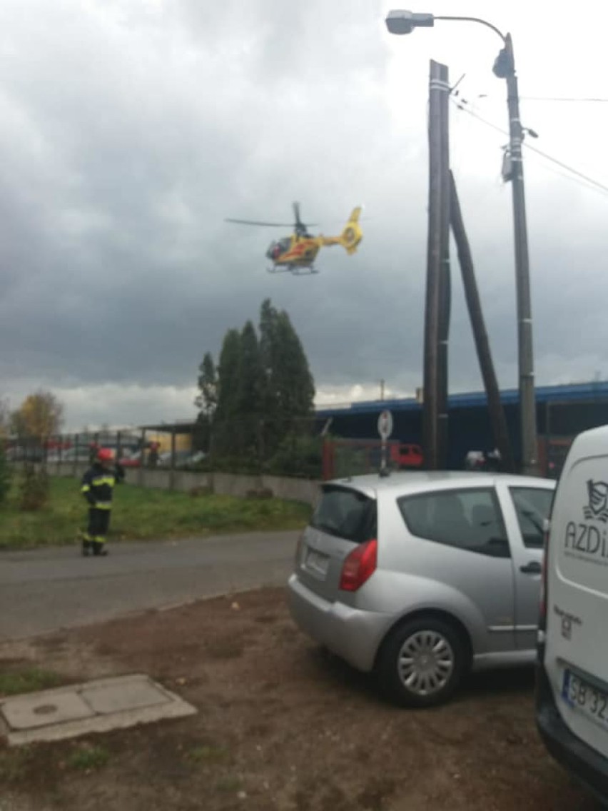 Wypadek na Mikołowskiejw Rybniku. Motocyklista zderzył się z osobówką. Lądował helikopter