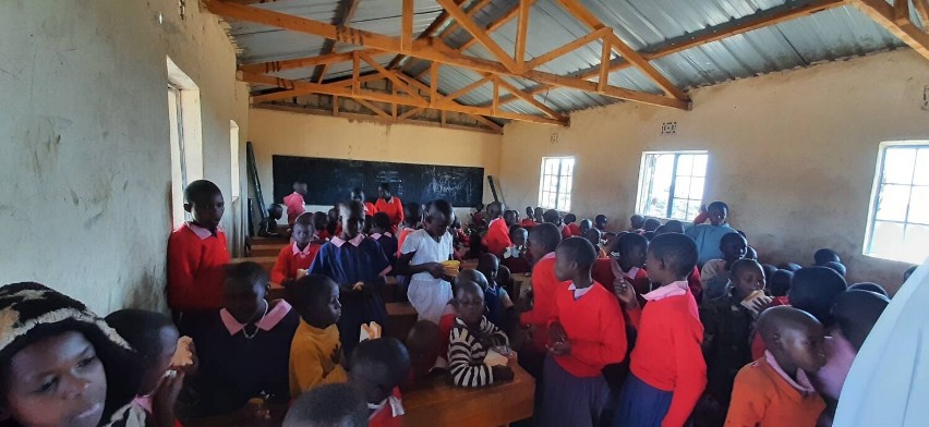 Grupa wolontariuszy z parafii św. Antoniego ze Zduńskiej Woli  na misji w Kenii ZDJĘCIA