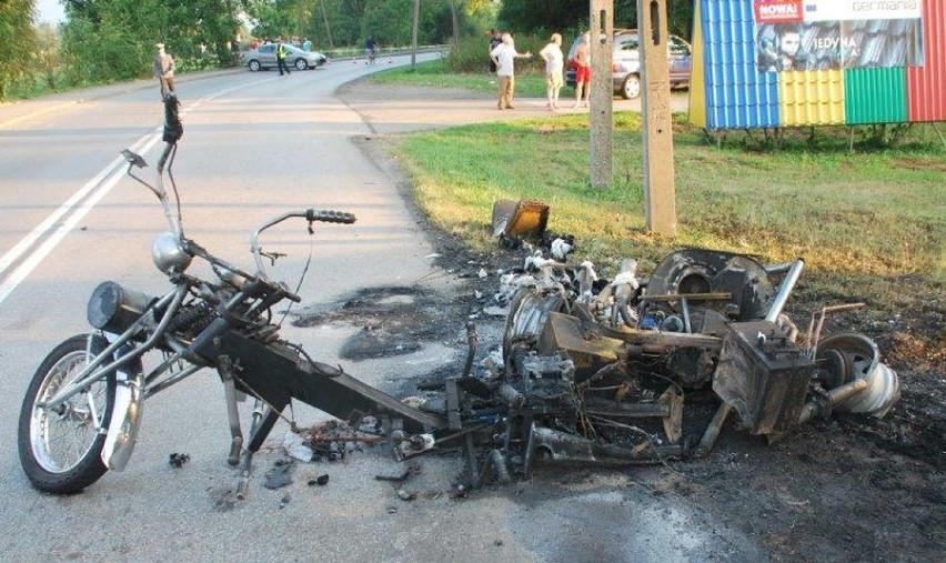 Wypadek w Ustroniu. Spłonął motocykl