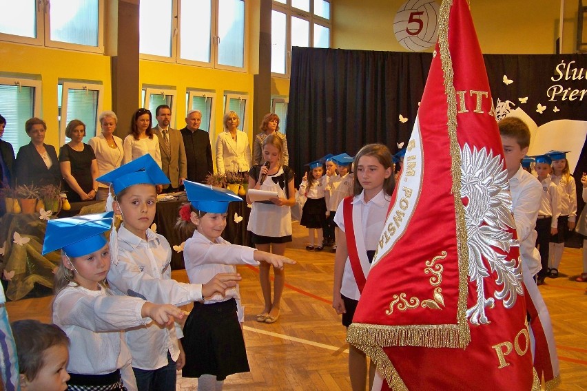 Ślubowanie Pierwszoklasistów w Szkole Podstawowej nr 5 w Wieluniu