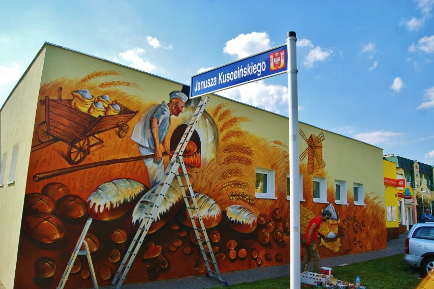 Budynek na inowrocławskim Rąbinie zdobi piękny mural [zdjęcia]