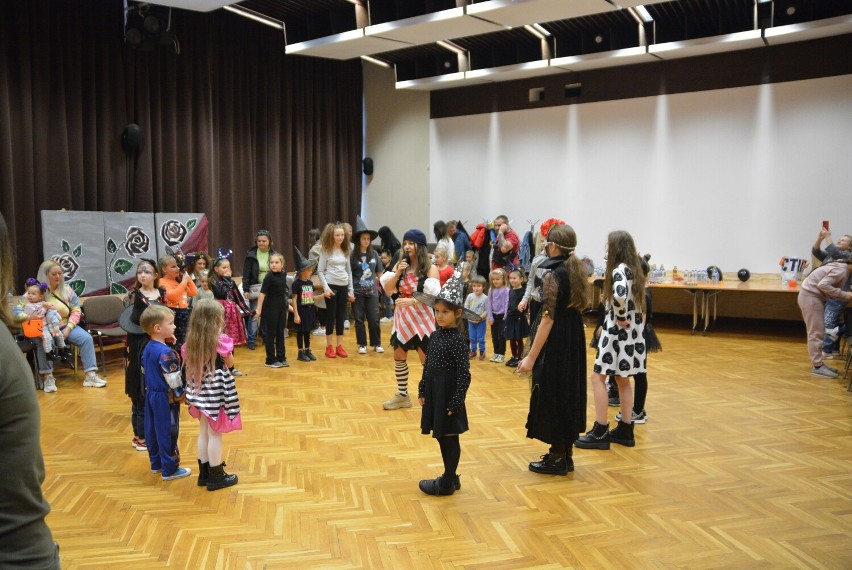Piła. Halloweenowa impreza integracyjna dla polskich i ukraińskich dzieci [ZDJĘCIA]