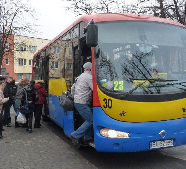 Autobus nr 23 kursuje przez gminę Ładzice