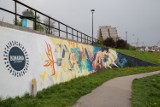 Nowy mural w Krakowie. Siedem smoków nad Wisłą [ZDJĘCIA]