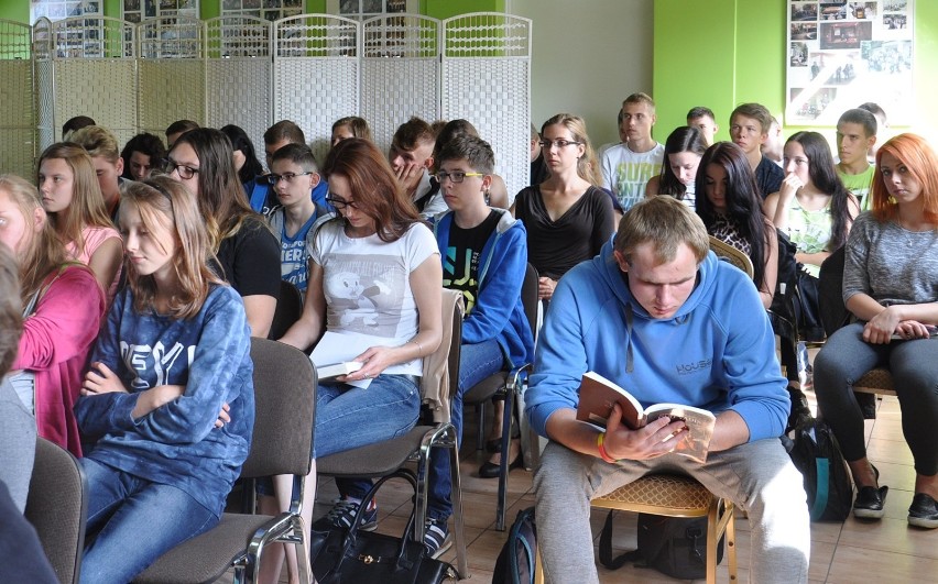 Miejsko–Gminny Ośrodek Kultury w Kowalewie Pomorskim włączył się w akcję „Narodowe Czytanie"