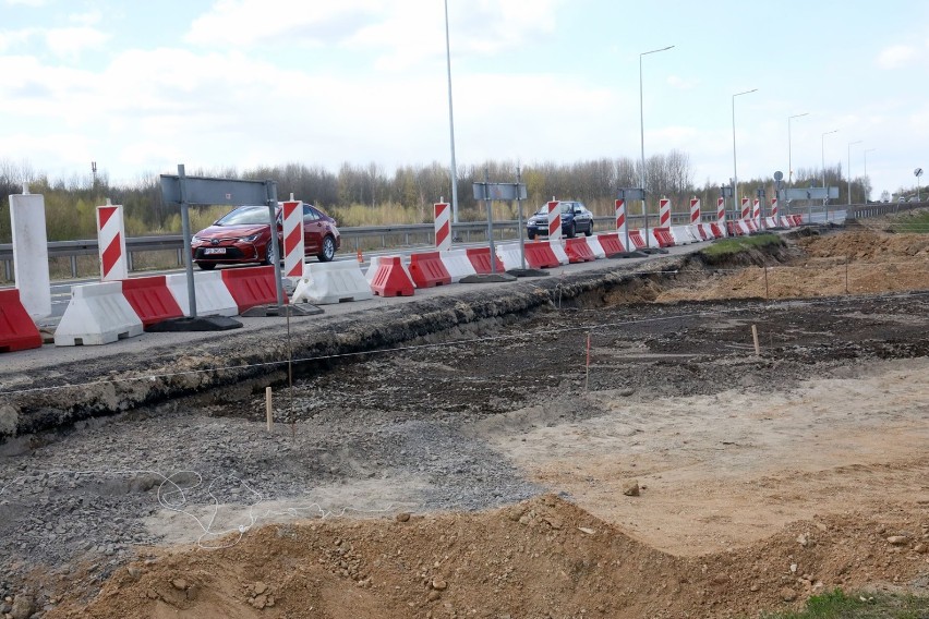 Budowana nowa droga włączy się w Obwodnicę Zachodnią Legnicy, zobaczcie zdjęcia