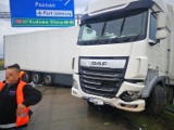 TIR wpadł w poślizg i uderzył w bariery na autostradzie A4 [ZDJĘCIA]