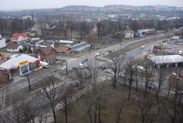 Zarząd Inwestycji Miejskich przygotowuje się do przebudowy ul. Kocmyrzowskiej w Krakowie.