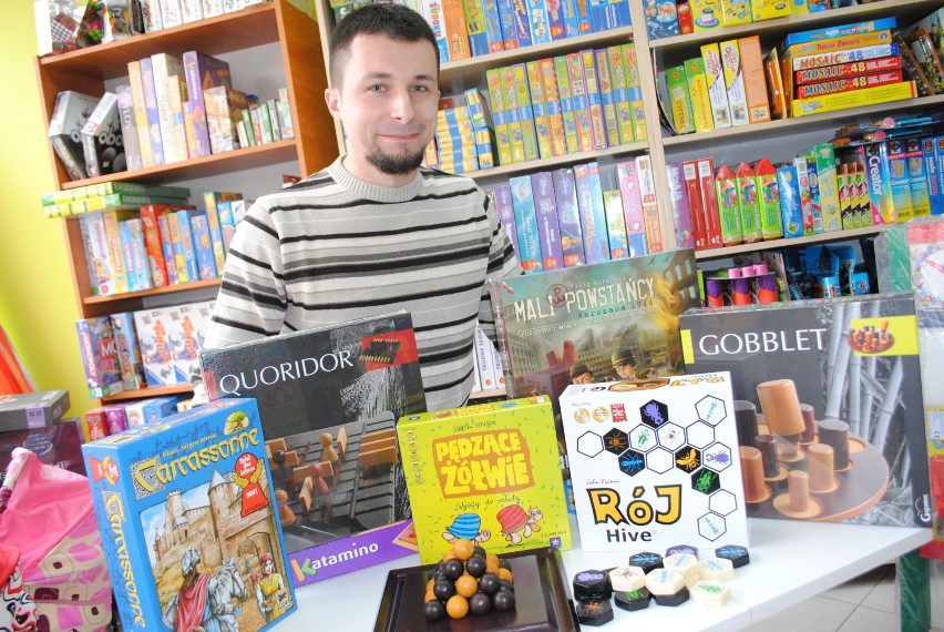 Tomasz Weremi, organizator pokazu, ze sklepu "Zabawki Kubusia"