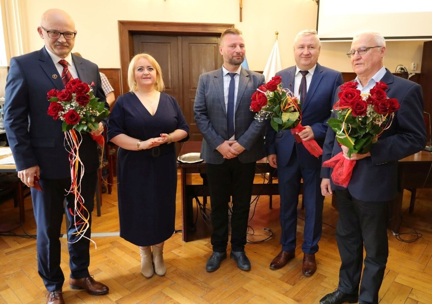 Minister zdrowia Adam Niedzielski przyznał honorowe...