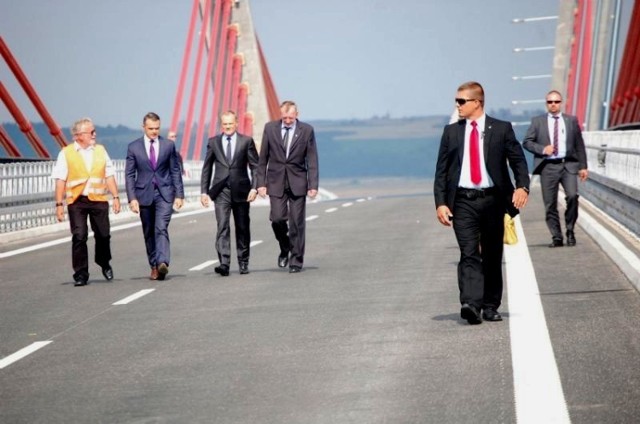 W lipcu otwarto most na Wiśle, który połączył dwa pomorskie regiony Powiśle i Kociewie. Budowa przeprawy kosztowała ponad 300 mln zł i trwała 33 miesiące, ale mieszkańcy nadwiślańskich czekali na nią aż 20 lat. Więcej o sprawie piszemy TUTAJ >>>