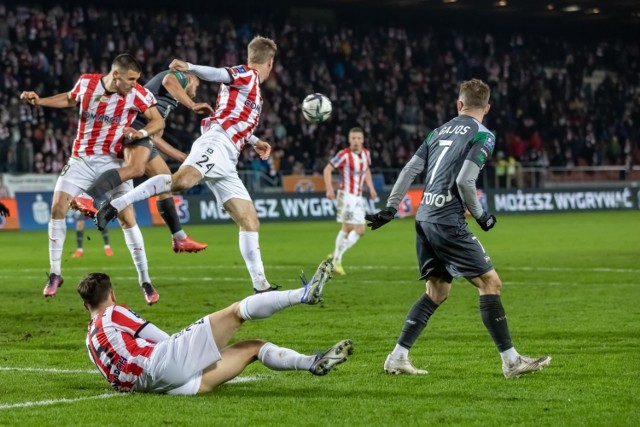 W najbliższy poniedziałek derby Małopolski w ekstraklasie; Cracovia - Bruk-Bet Termalica Nieciecza