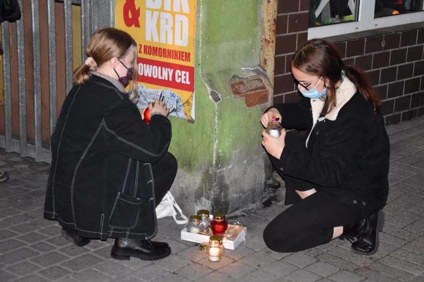 Gniezno: protest pod biurem posła Dolaty [22.10.2020]