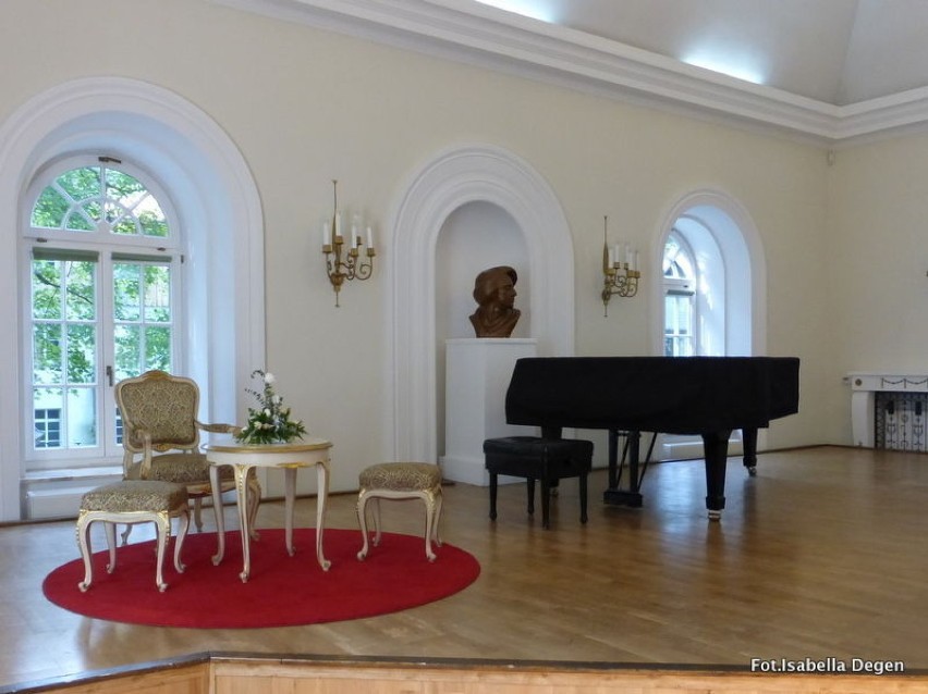 W 1826 r. koncertował tu Fryderyk Chopin, dając pierwszy...