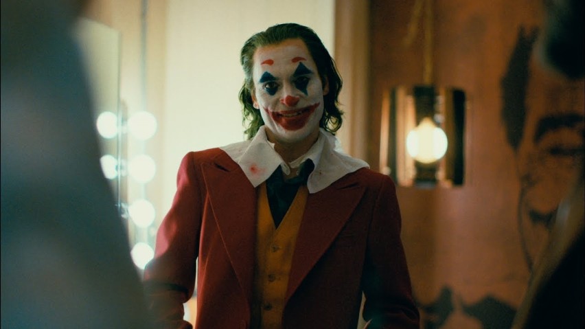 Joaquin Phoenix we wcieleniu psychopatycznego mordercy Jokera już dziś w ostrowskim kinie Komeda!