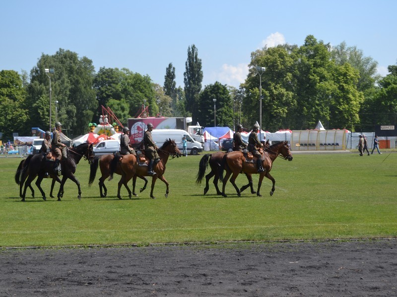 Dni Pruszcza. 18 Pułk Ułanów Pomorskich. Pokaz musztry