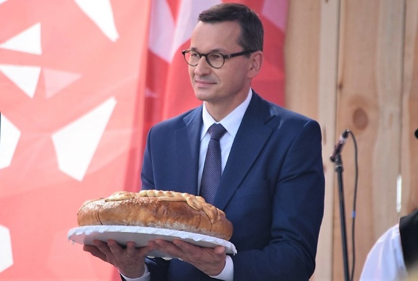 Gmina Opatówek. Przedstawiciele gminy otrzymali od premiera...